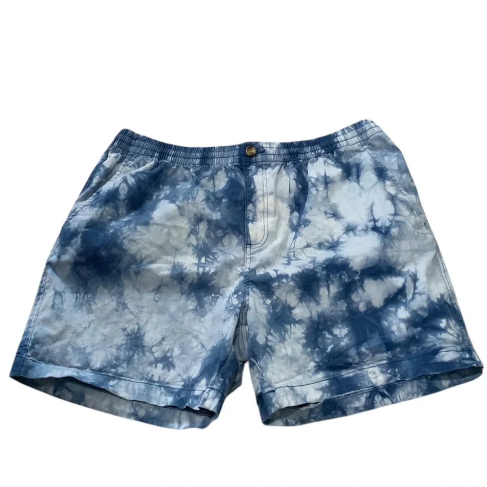 Crown & Ivy tie dye deck shorts size XL